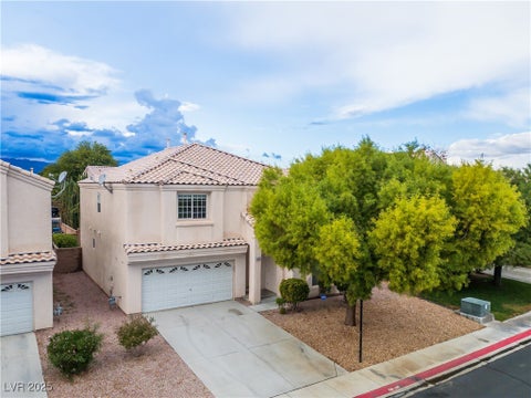 Homes For Sale - 7633 Rainbow Cove Drive<br/> Clark County, Las Vegas, NV 89131