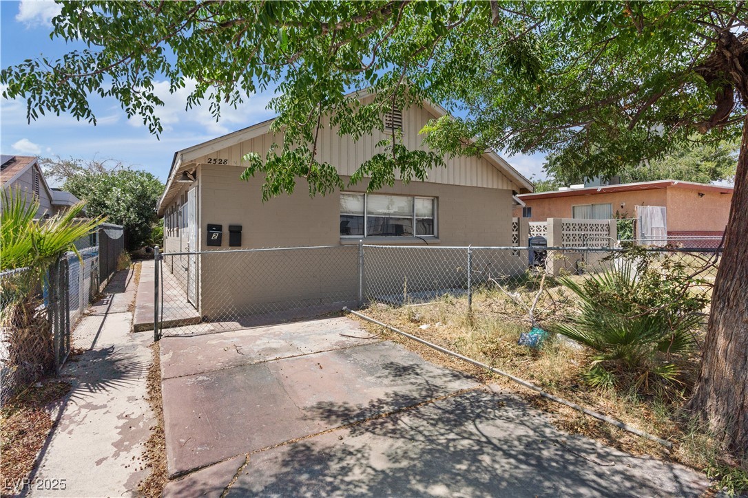 2528 Sunrise Avenue