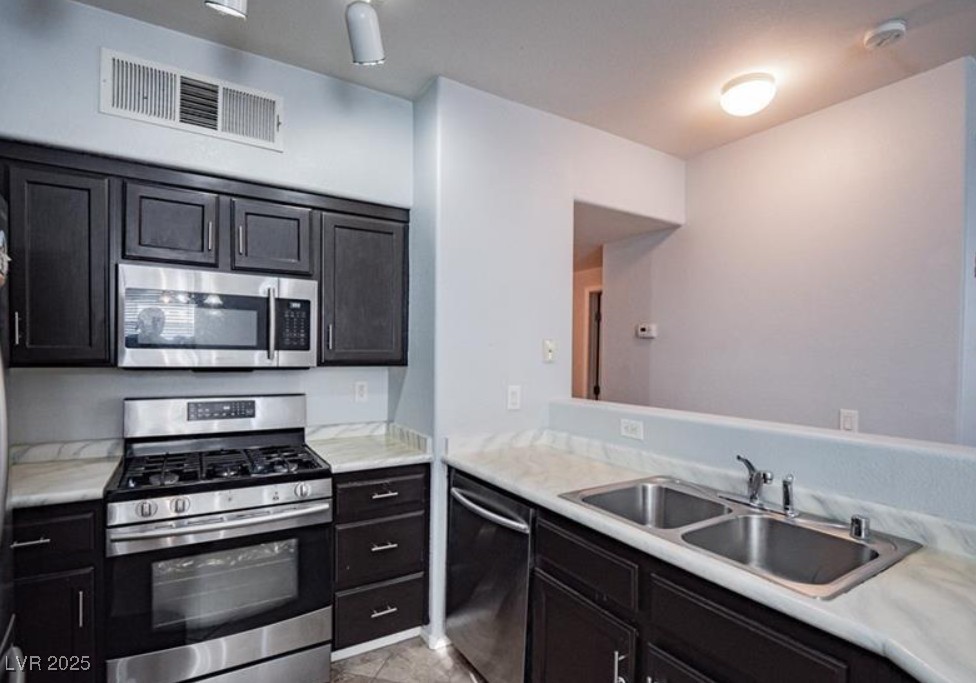 50 Aura De Blanco Street 13202