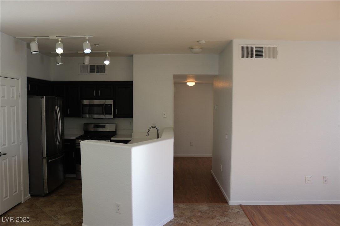 50 Aura De Blanco Street 13202