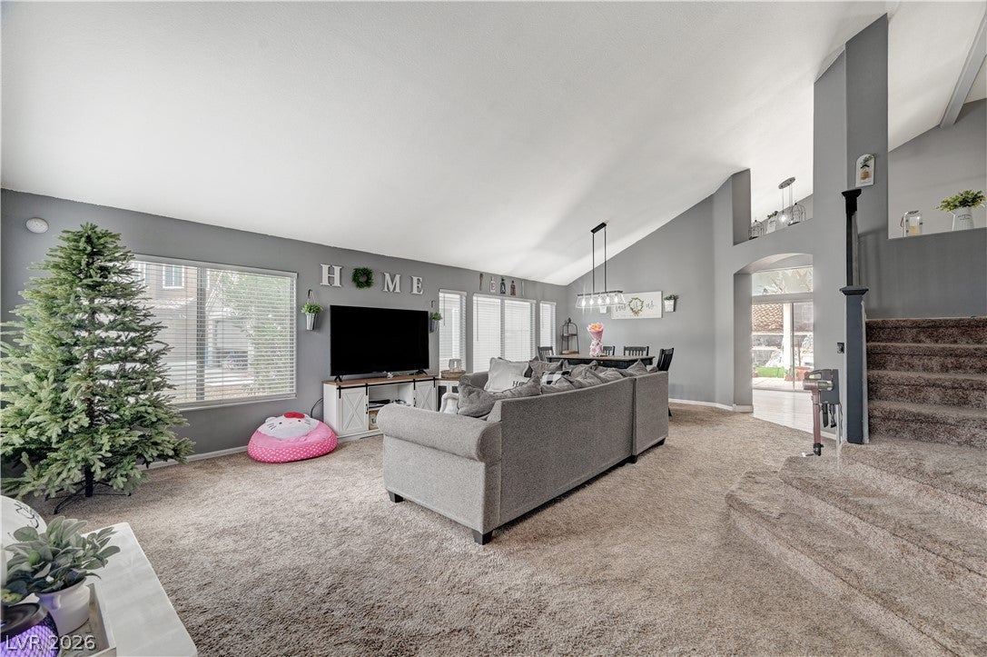 3669 Julius Ct