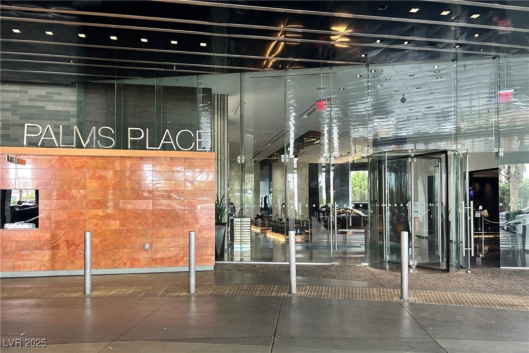 4381 W Flamingo Road 1101