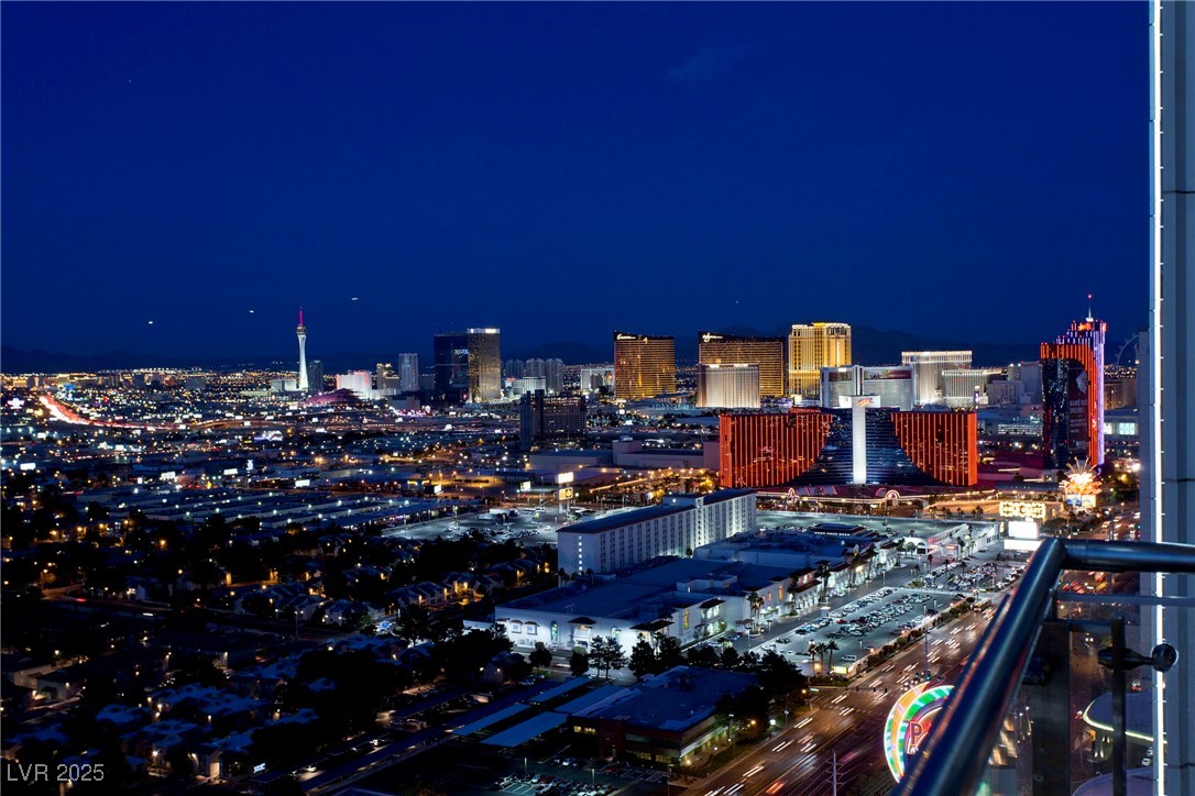 Las Vegas, Nevada 89103, United States, 1 Bedroom Bedrooms, ,2 BathroomsBathrooms,Residential,Active,241111