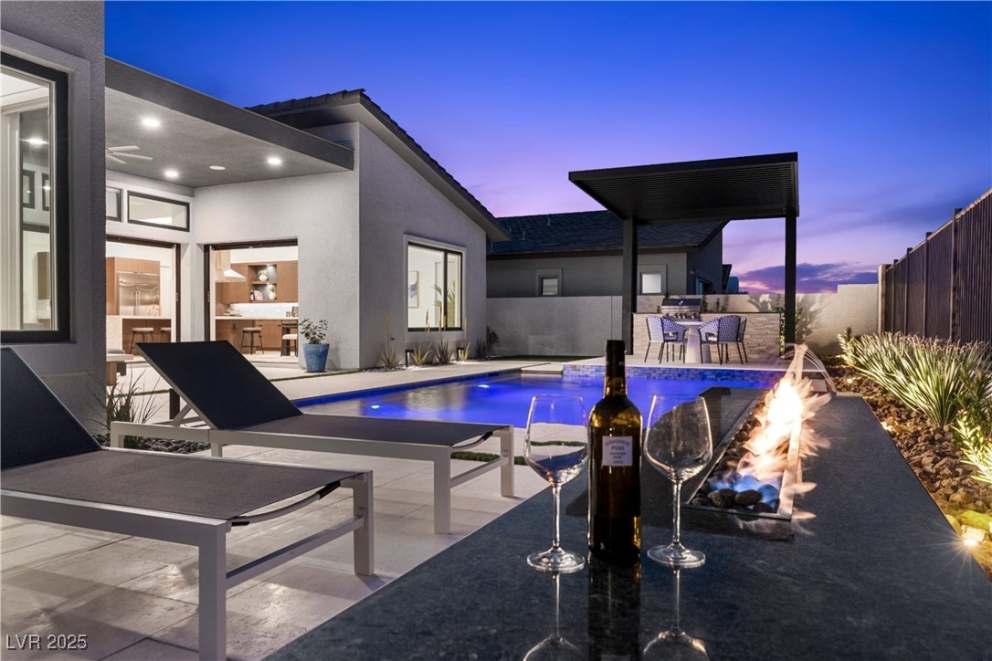 508 Vista Sunset Avenue