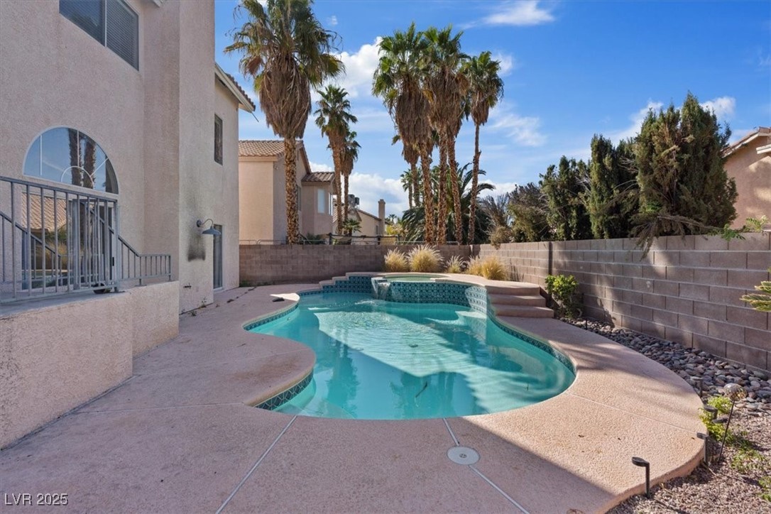 2812 Via Avanti Street, Henderson, Nevada image 2