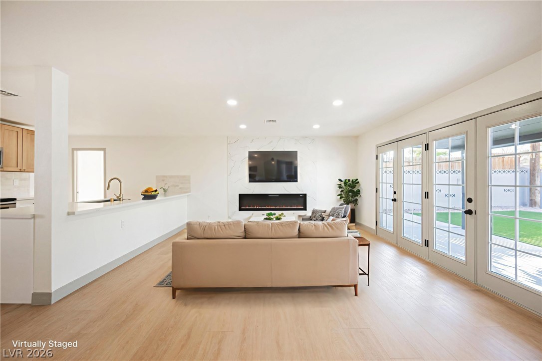 5104 Del Rey Avenue