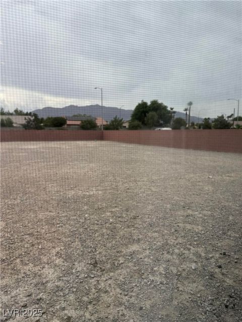 5714 Kings Bluff Avenue Las Vegas NV 89131