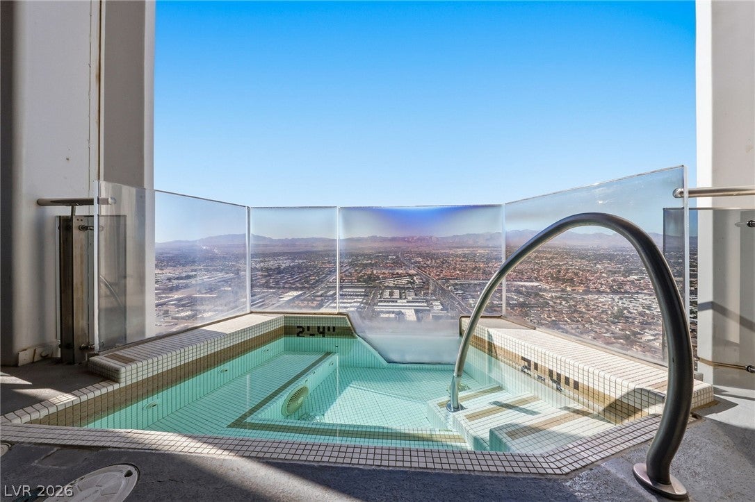 4381 W Flamingo Road 58301