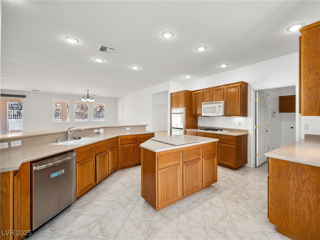 3431 Cottage Thistle Drive, Laughlin, Nevada image 13