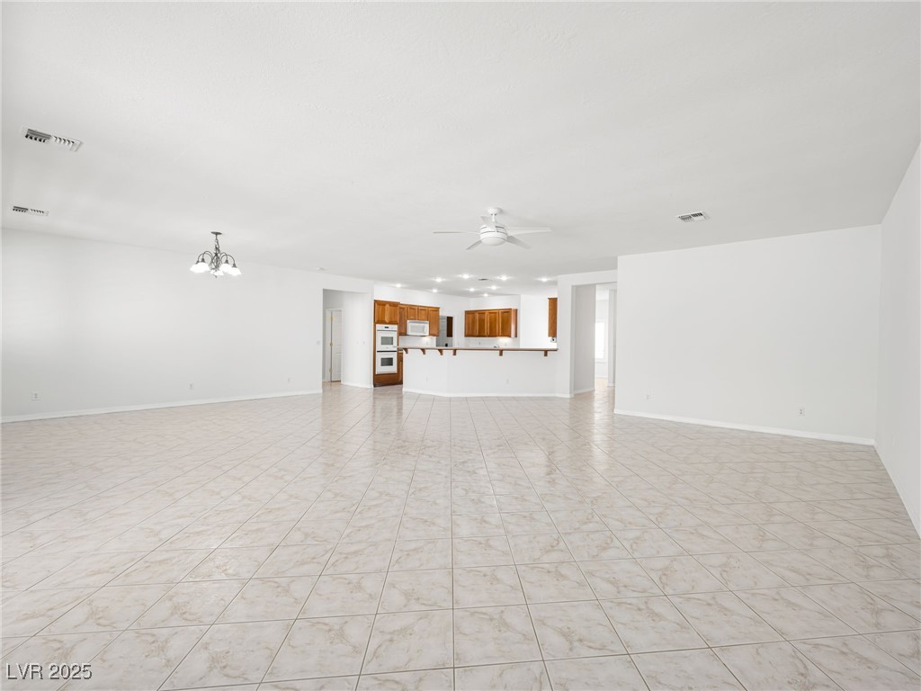 3431 Cottage Thistle Drive, Laughlin, Nevada image 9
