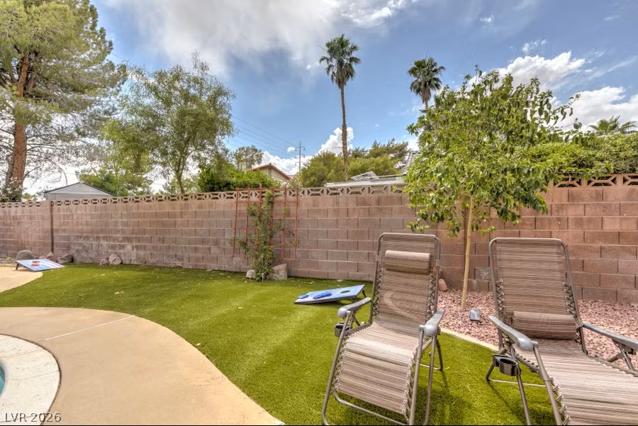 4371 Flandes Street
