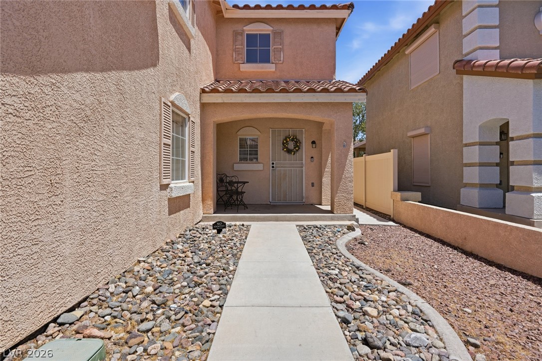 7630 Glorietta Bay Court