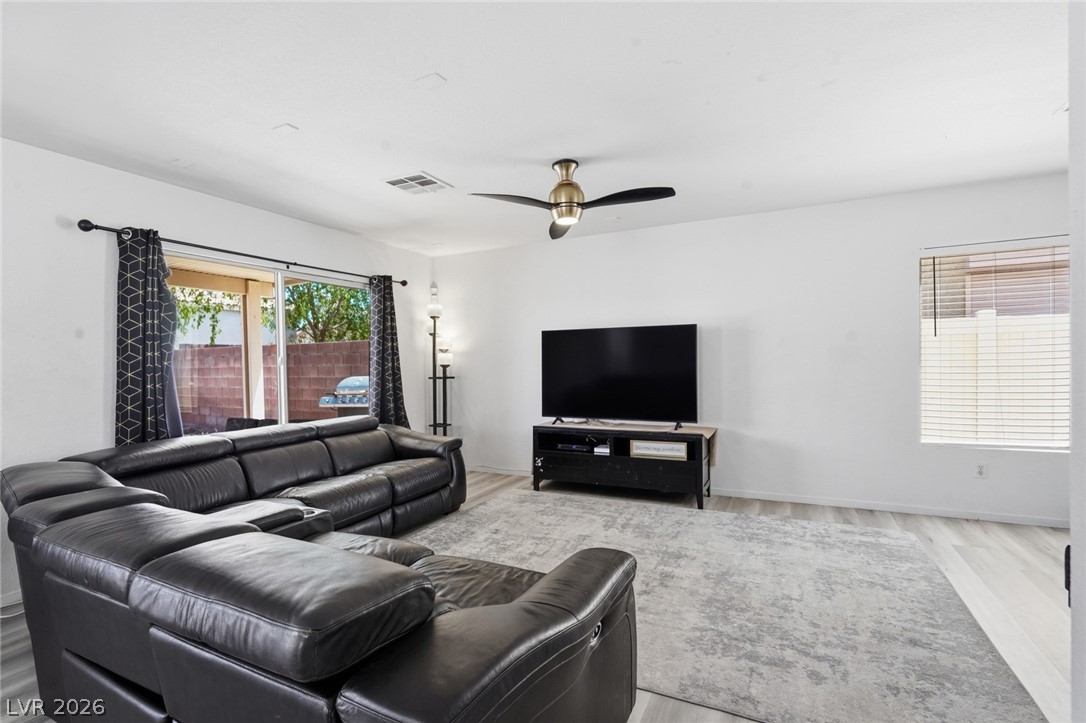 7630 Glorietta Bay Court