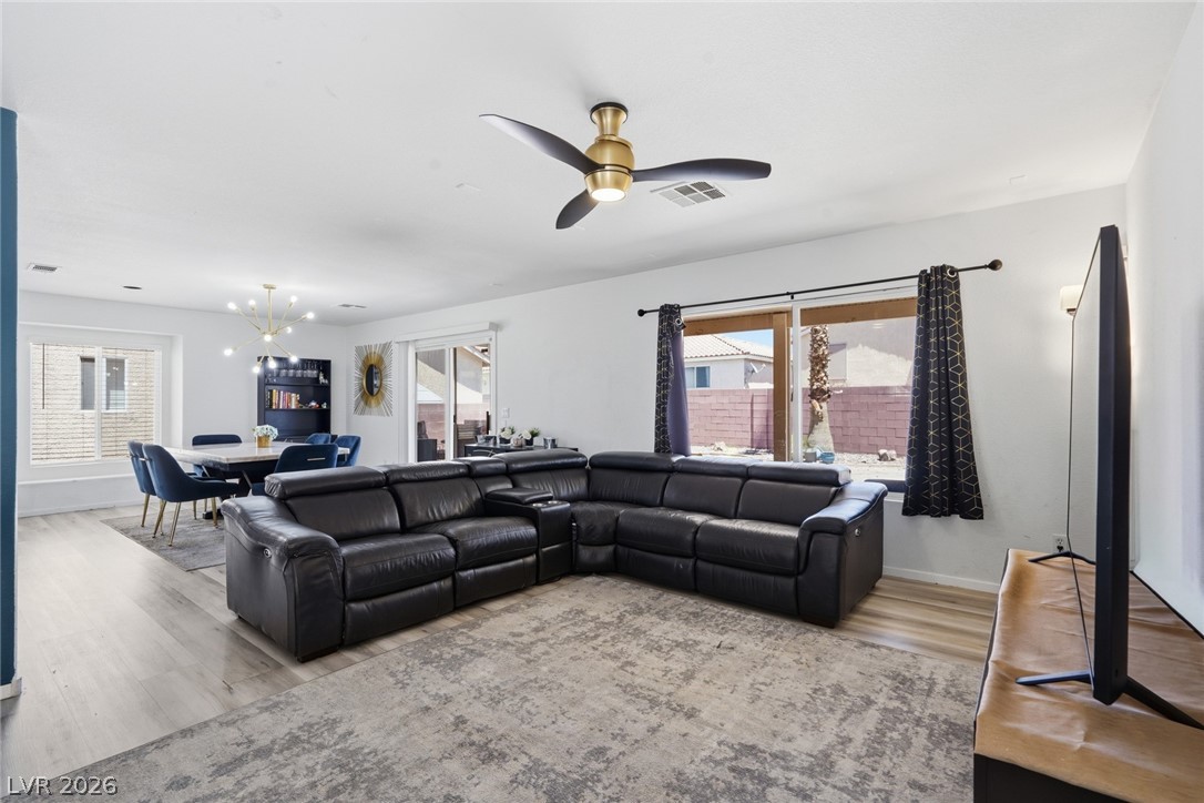 7630 Glorietta Bay Court