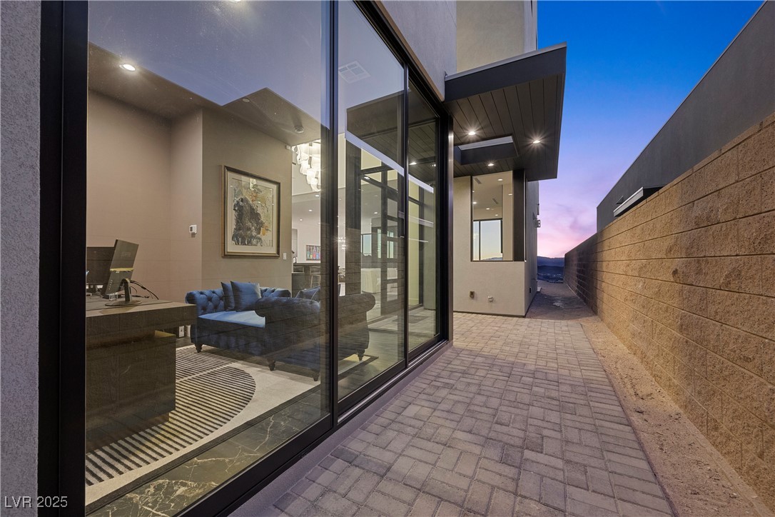 577 Overlook Rim Drive