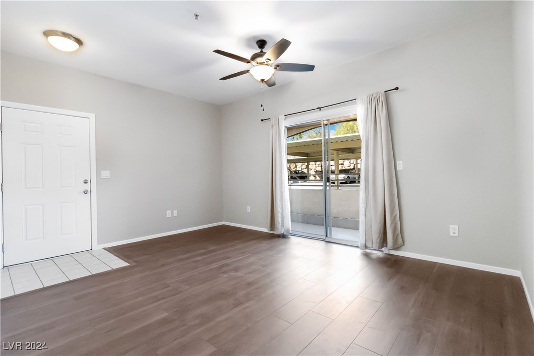 2291 W Horizon Ridge Parkway #4121, Henderson, Nevada image 9