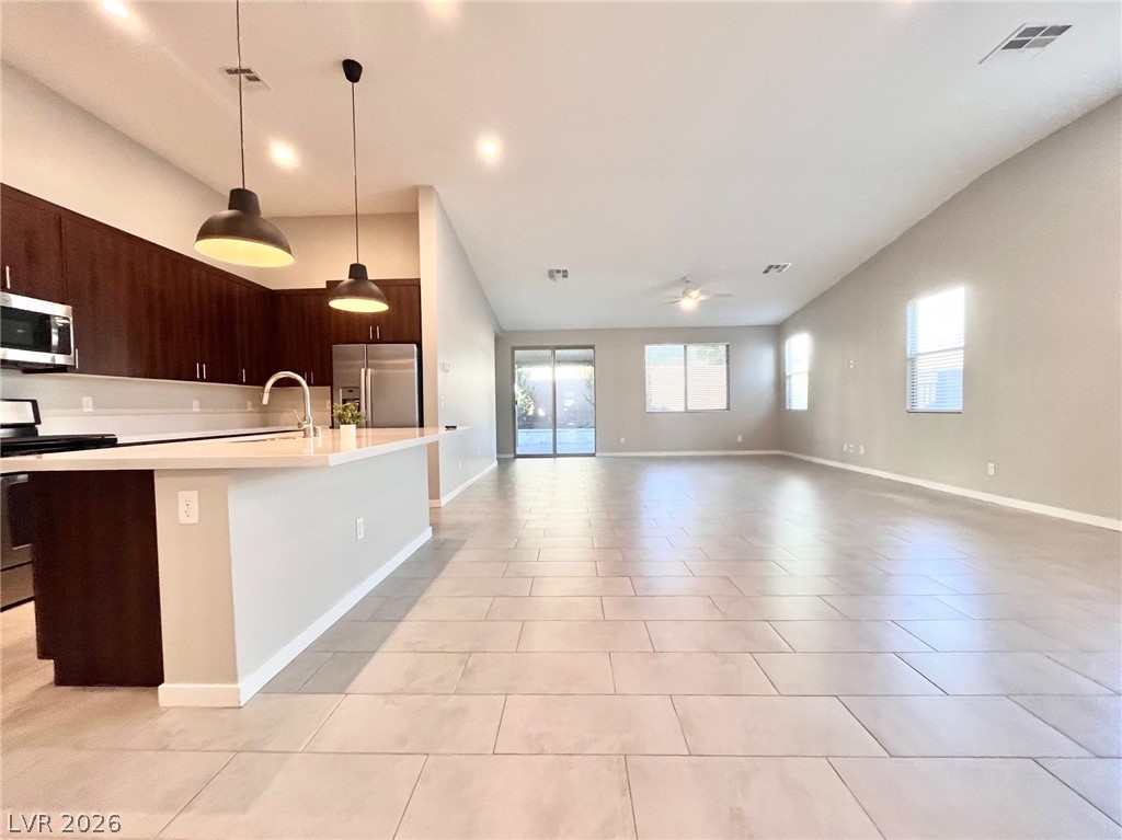 6925 Horizon Glen Court