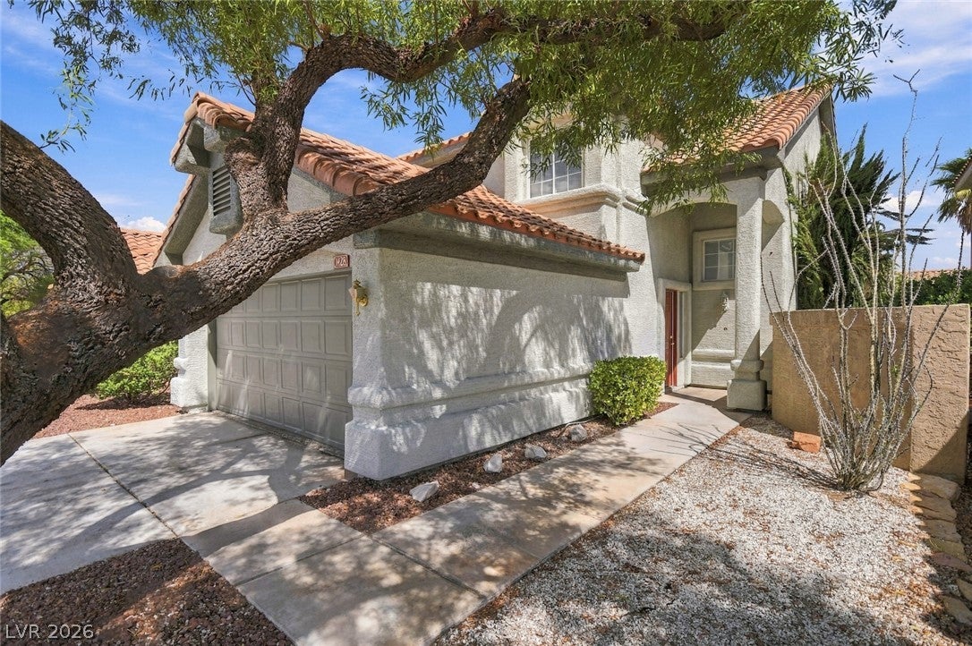 1428 Desert Hills Drive