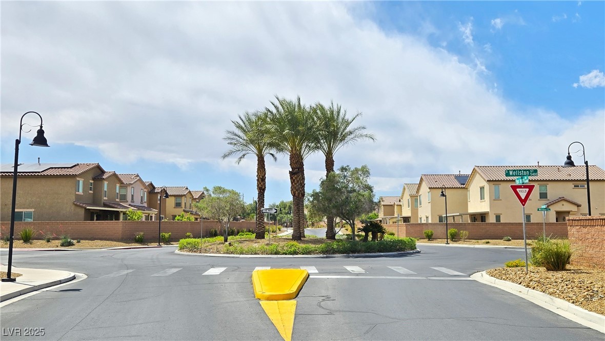 Las Vegas, Nevada 89122, United States, 3 Bedrooms Bedrooms, ,3 BathroomsBathrooms,Residential,Pending,127625