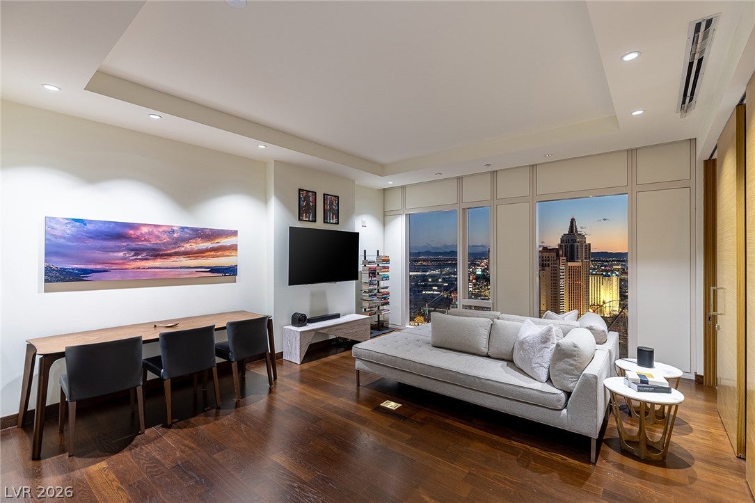 3750 Las Vegas Boulevard 3202