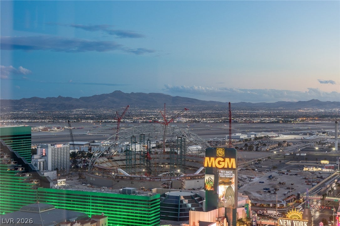 3750 Las Vegas Boulevard 3202