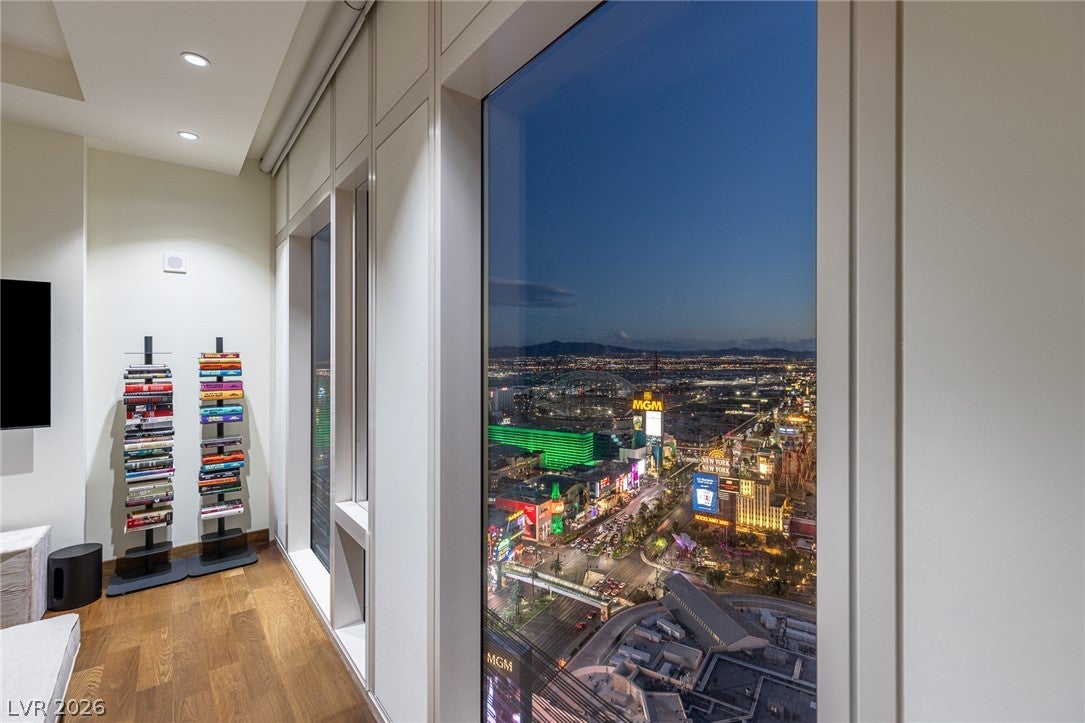 3750 Las Vegas Boulevard 3202
