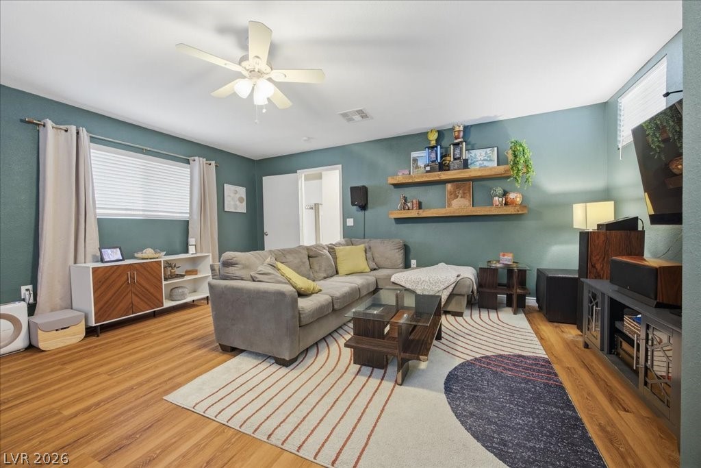 4221 Esmeralda Avenue