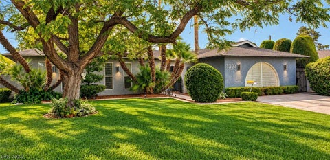 Photo of 1324 Ormsby Street, Las Vegas, NV 89102 (MLS # 2826725)