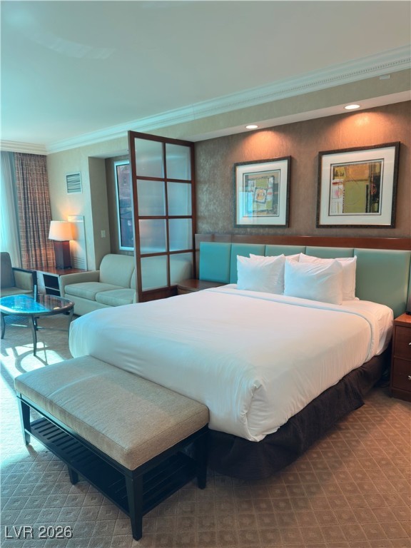 135 E Harmon Avenue 718