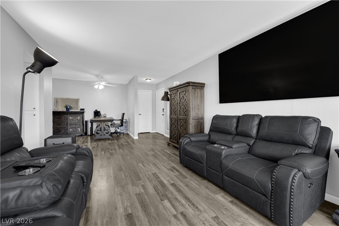 Properties 4 2838 Loveland Drive 1610