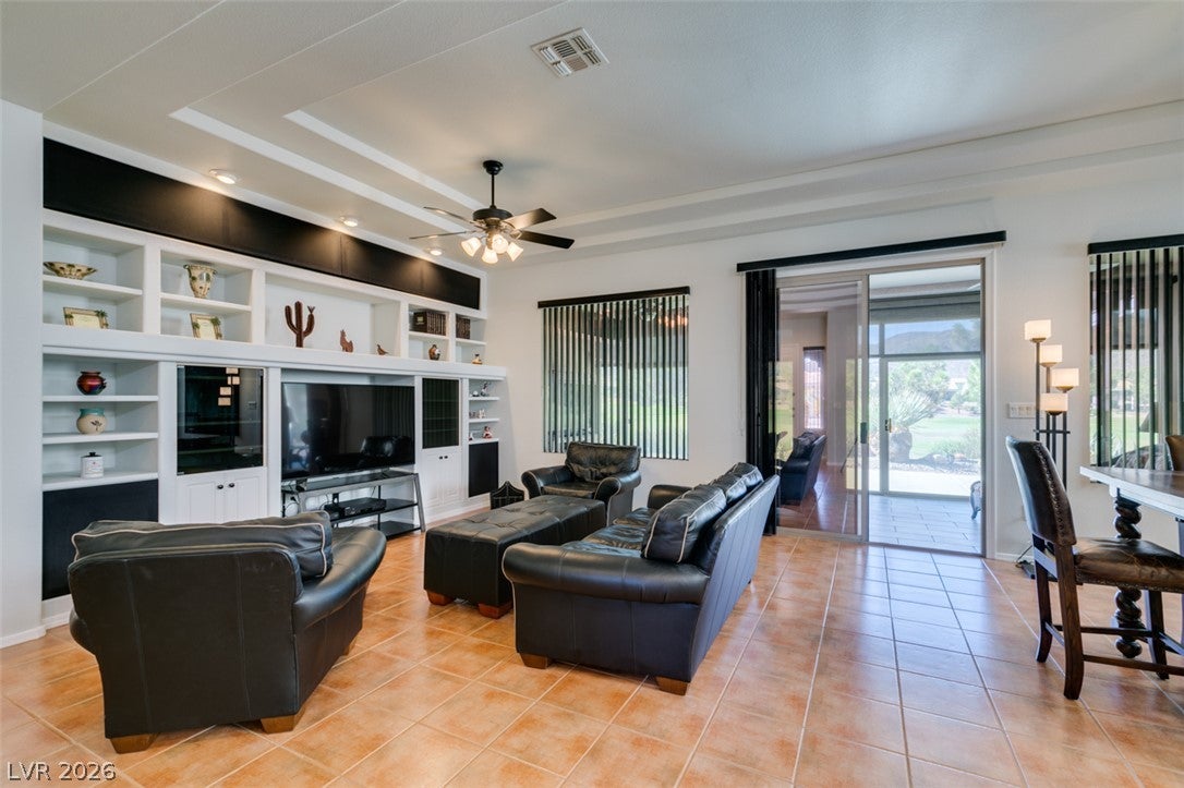 541 MOUNTAIN LINKS Drive