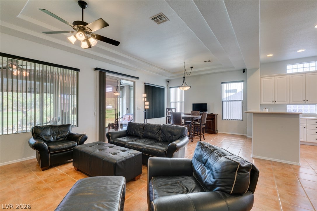 541 MOUNTAIN LINKS Drive