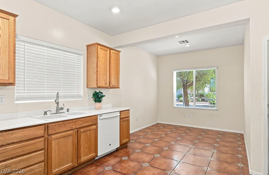 Properties 3 3432 Herring Gull Lane