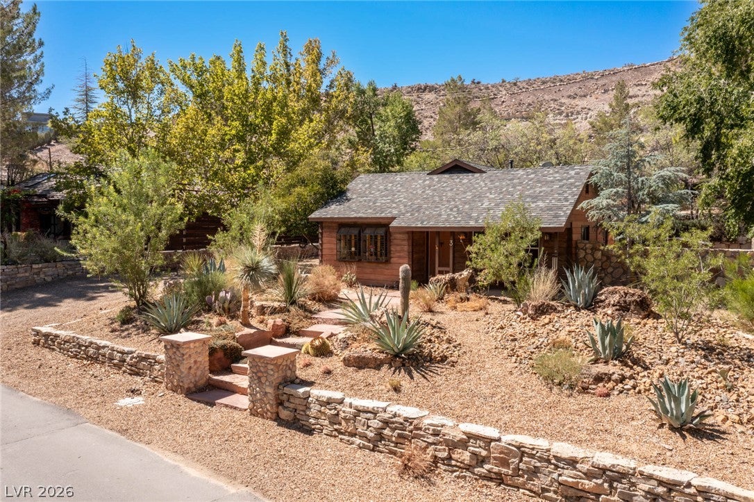 3 Cottonwood Drive