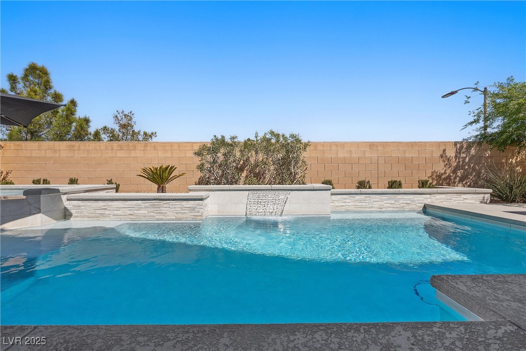 8440 Footpath Street