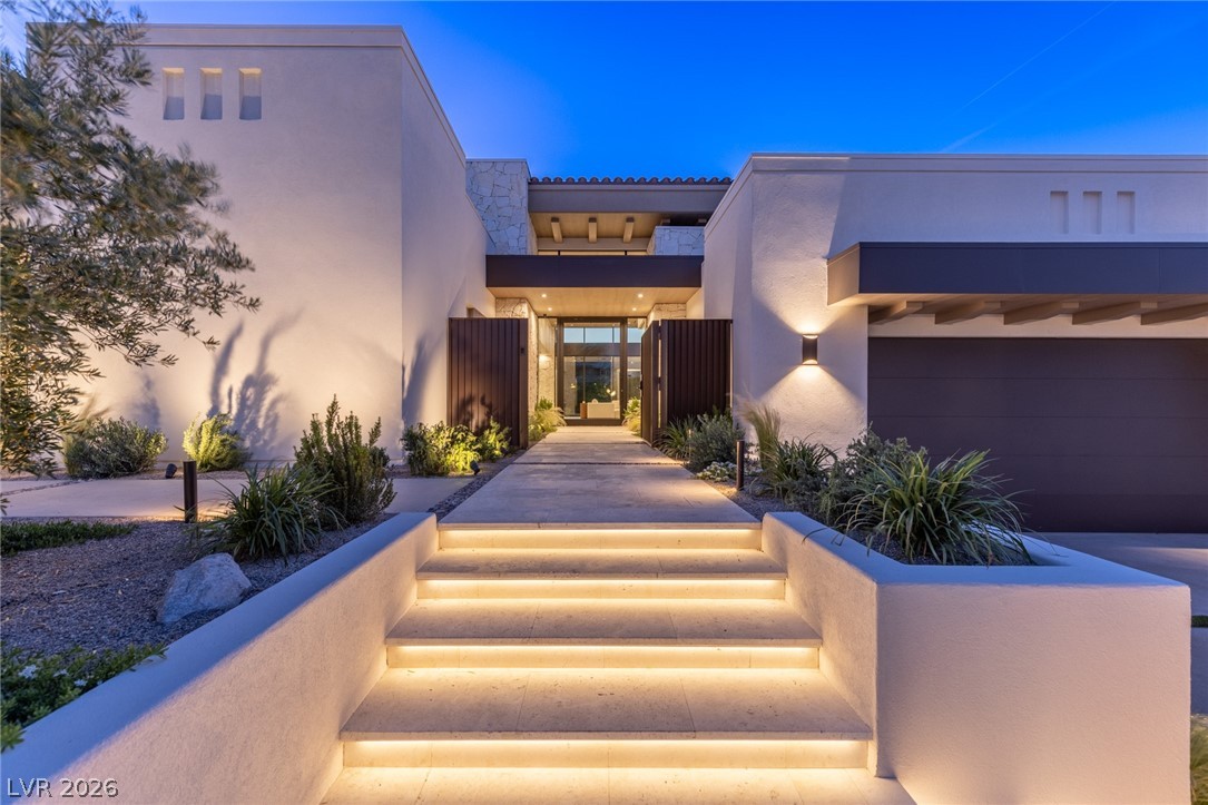 24 Pebble Hills Court