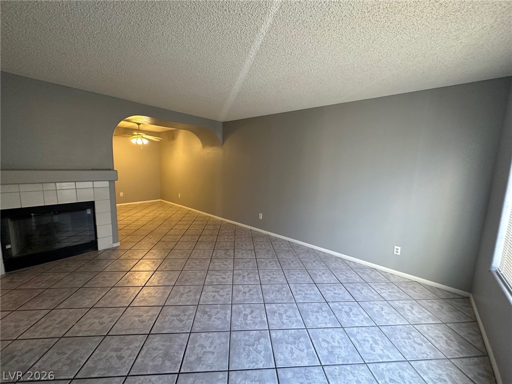 1600 N Torrey Pines Drive 102