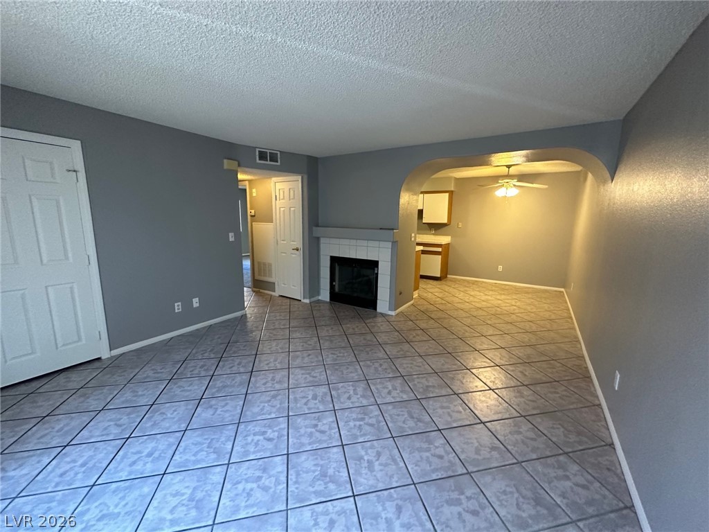 1600 N Torrey Pines Drive 102