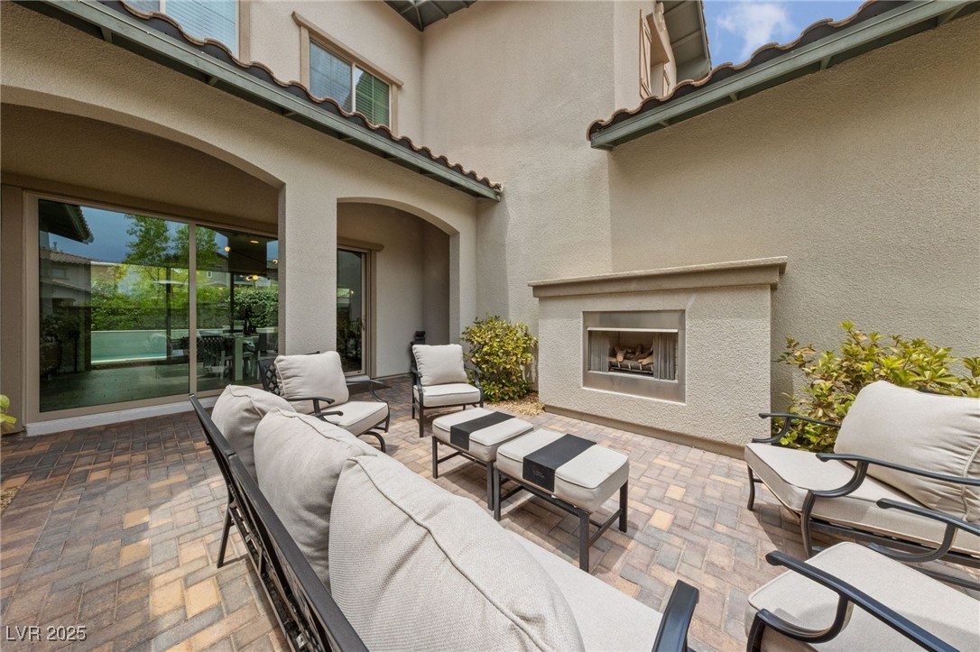 Properties 3 367 Pollino Peaks Street