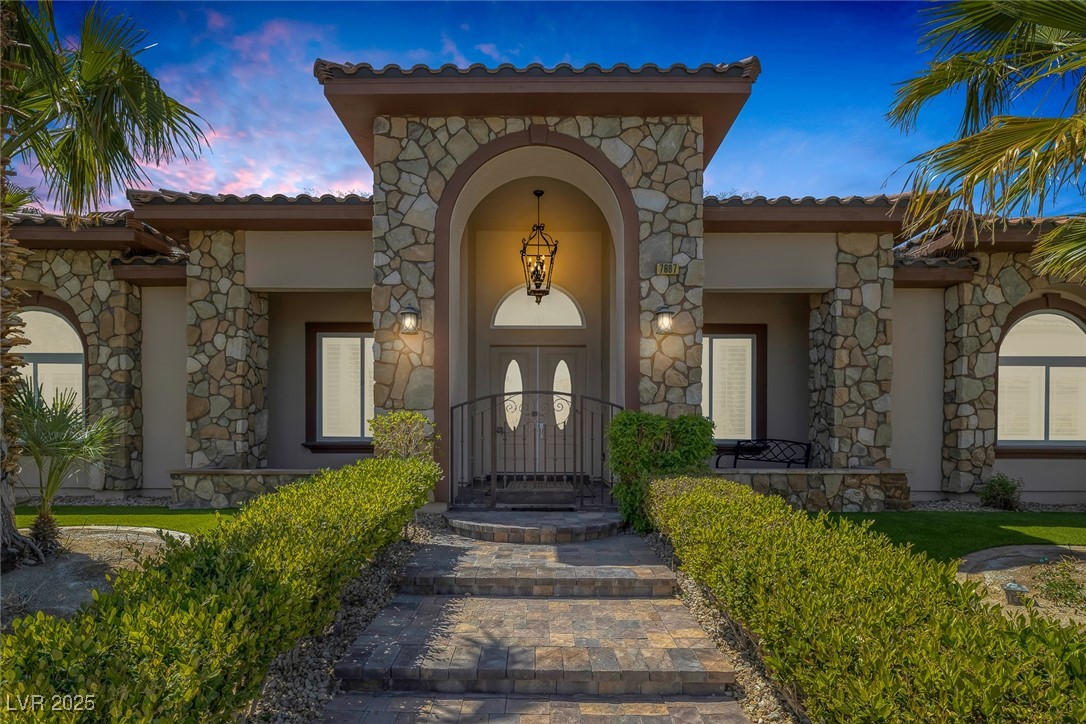 7687 W Pebble Road
