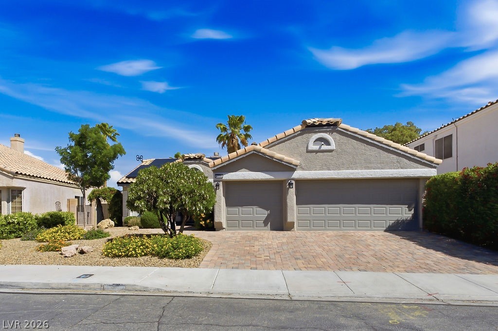894 Centaur Avenue