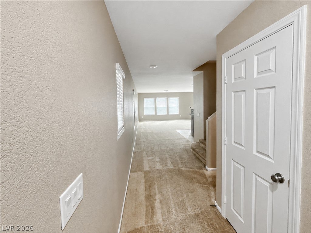 5640 Autumn Cliffs Way