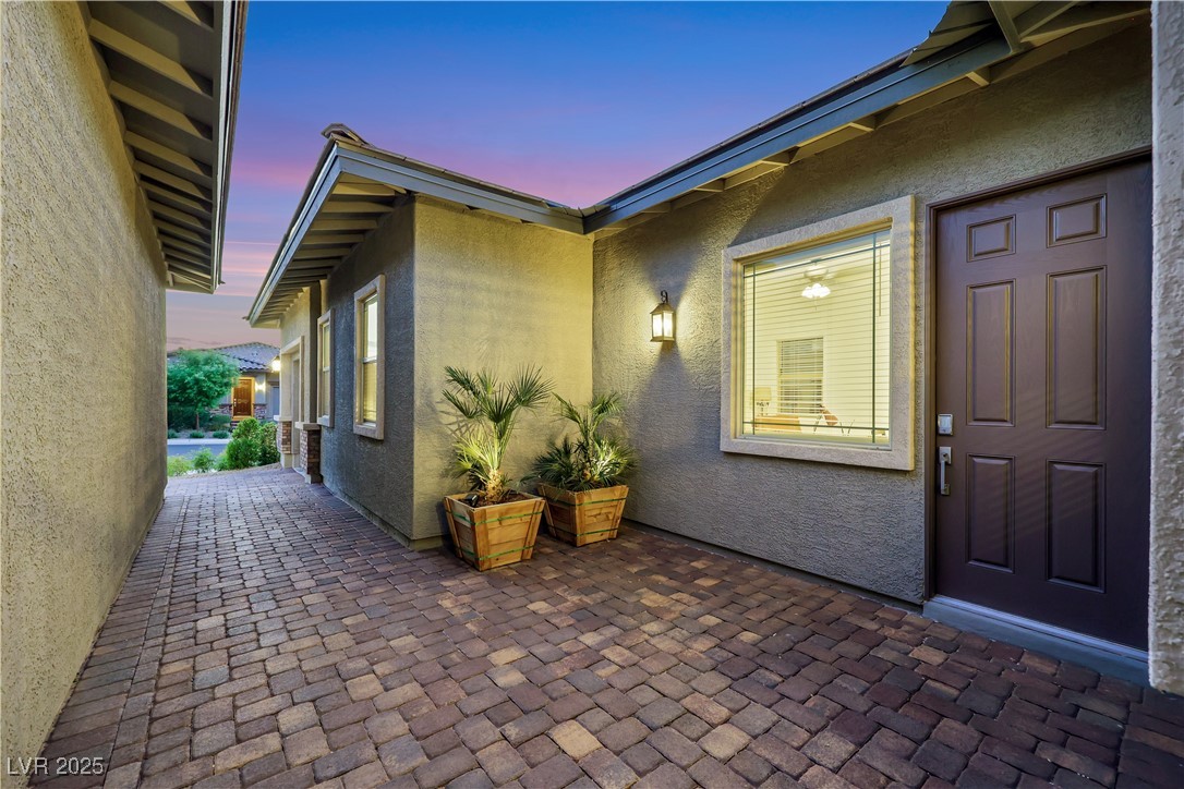 Properties 2 712 Webber Park Street