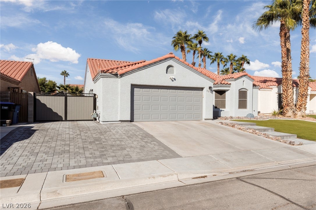 4235 Famoso Drive