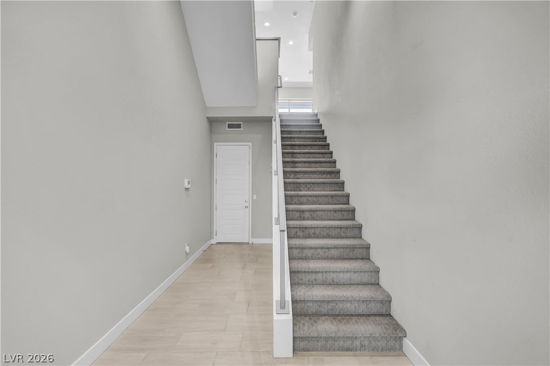 1253 Cloud Tower Street 102