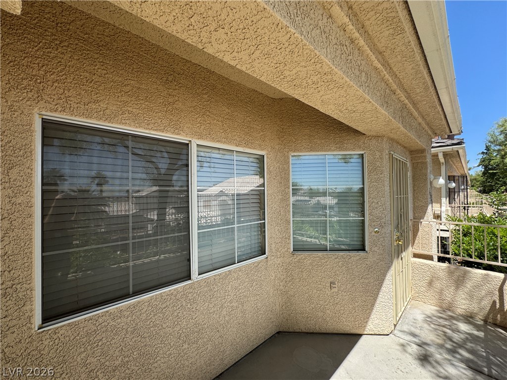 1326 Dusty Creek Street