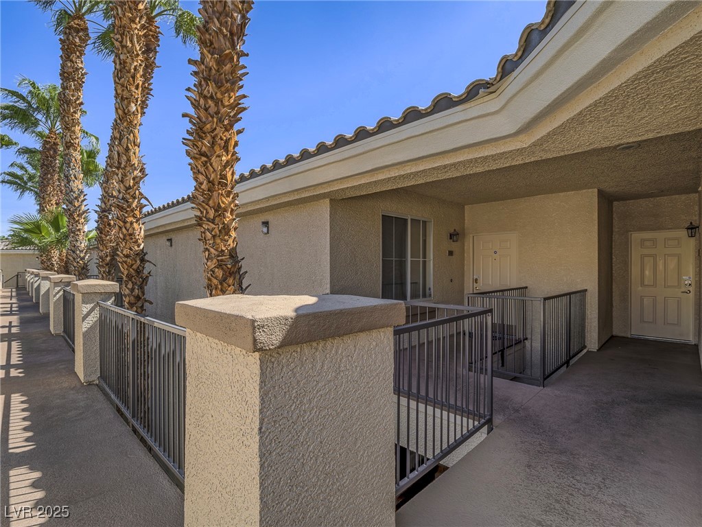 7111 S Durango Drive 305