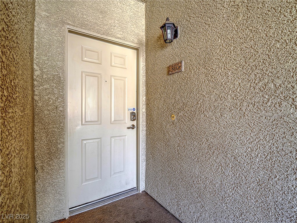 7111 S Durango Drive 305