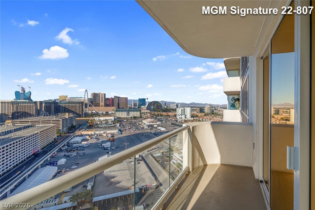 125 E Harmon Avenue 2207