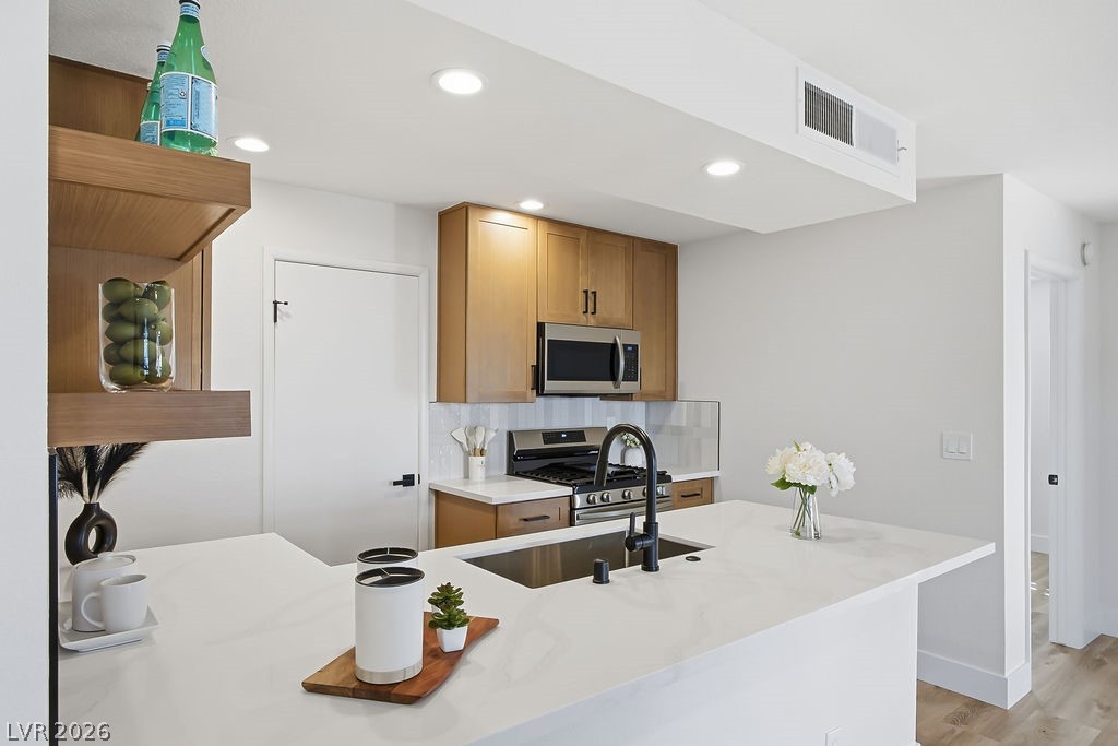 7570 W Flamingo Road 122